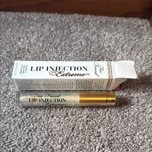 Two Faced Lip Injection Extreme Lip Plumper